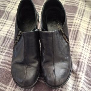 Born Women's Black Leather Loafers with Zipper